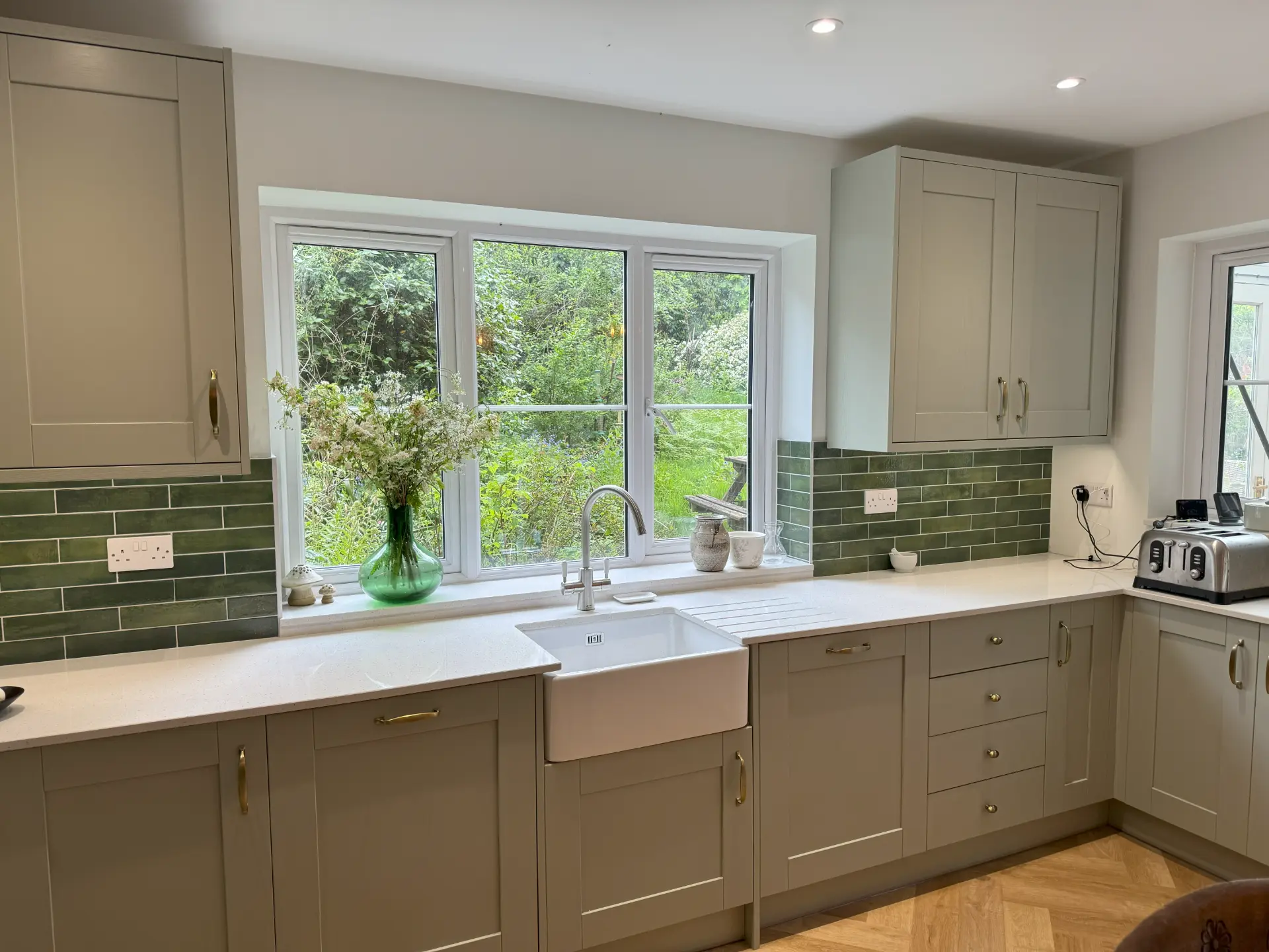 Pretty Country Kitchen, Kitchens project in New Forest, Hampshire